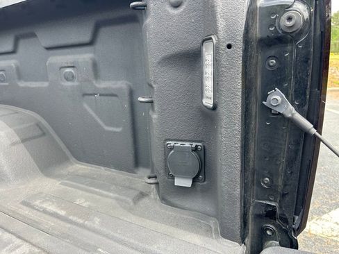 Used 2024 GMC Sierra 2500 Denali Ultimate image 30