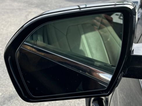 Used 2019 Ford Expedition Limited w/ Texas Edition Package image 10