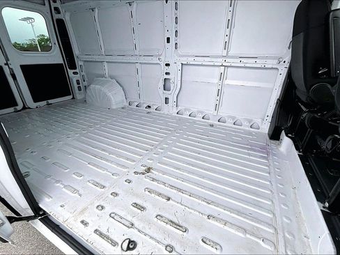 Used 2023 RAM ProMaster 2500 FWD image 24