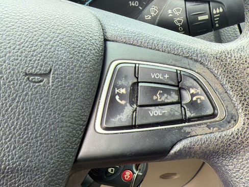 Used 2016 Ford Focus SE FWD image 29