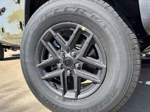 New 2026 Jeep Gladiator Sport image 8