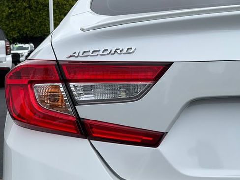 Used 2019 Honda Accord Sport image 29