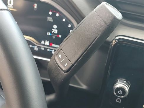 Used 2024 GMC Sierra 2500 AT4 w/ Technology Package image 21