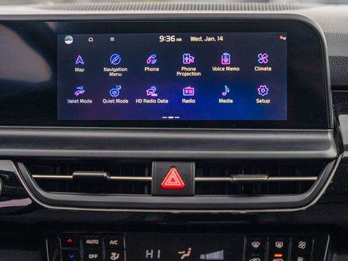 Used 2024 Kia Seltos S image 40