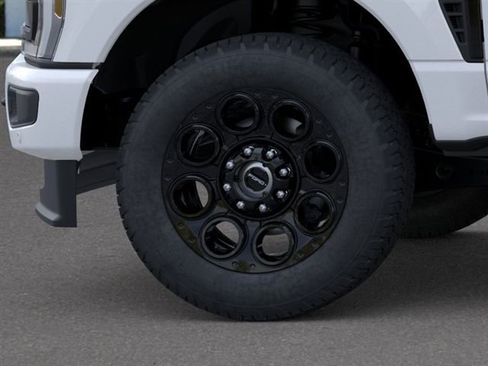New 2026 Ford F250 Lariat w/ Black Appearance Package AWD/4WD image 19
