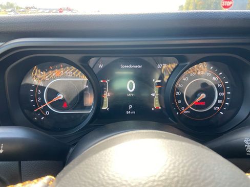 New 2025 Jeep Wrangler Willys AWD/4WD image 18