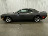 Used 2019 Dodge Challenger SXT image 6