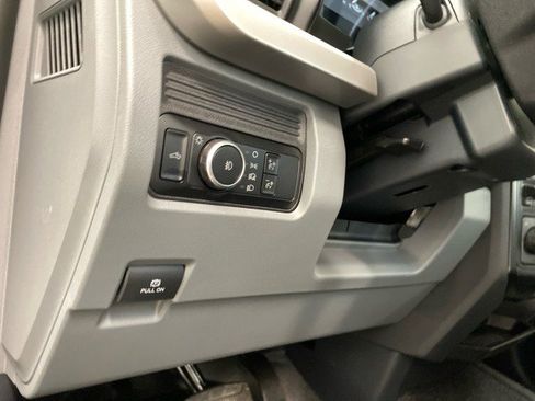 New 2025 Ford F350 XL w/ XL Chrome Package image 13