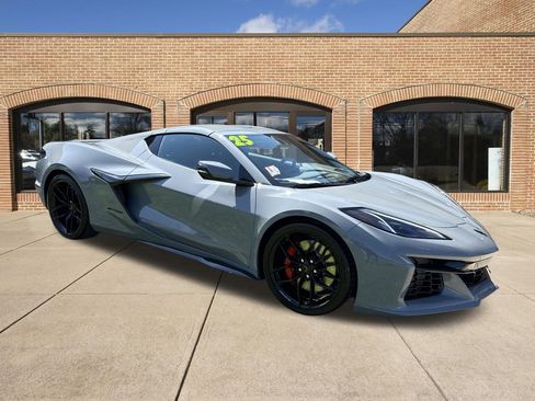 Used 2025 Chevrolet Corvette Z06 w/ Battery Protection Package RWD image 1