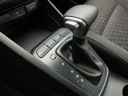 Used 2022 Kia Rio LX image 33