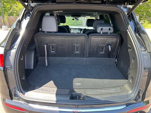 Used 2023 Buick Enclave Essence w/ Sport Touring Edition AWD/4WD image 15