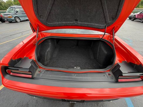 Used 2021 Dodge Challenger R/T Scat Pack w/ Plus Package RWD image 26
