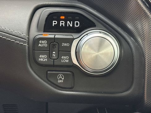 Used 2025 RAM 1500 Limited AWD/4WD image 33