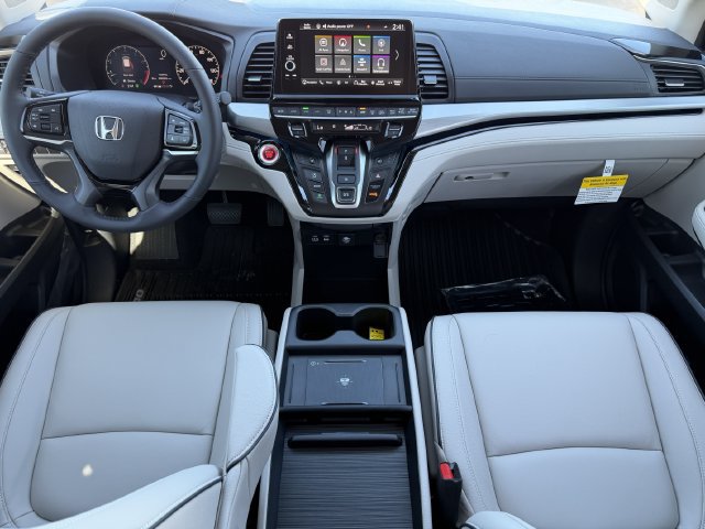 New 2027 Honda Odyssey Touring image 3