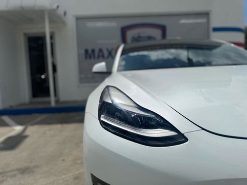 Used 2023 Tesla Model 3 Standard Range image 12