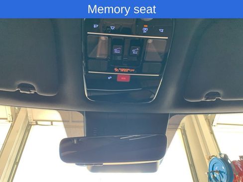 Used 2024 Hyundai Santa Fe Limited image 10