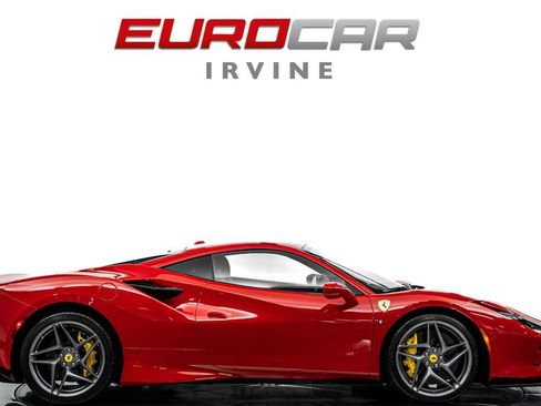Used 2021 Ferrari F8 Tributo RWD image 6