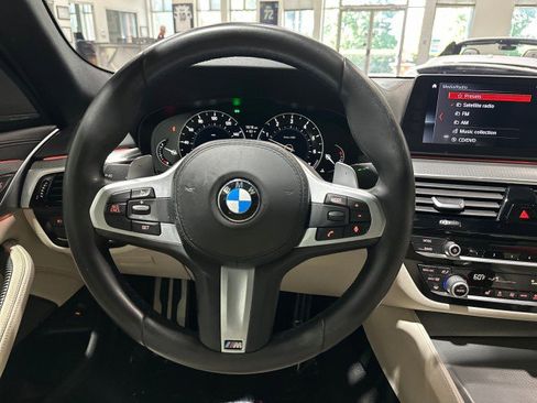 Used 2018 BMW 540i RWD image 39
