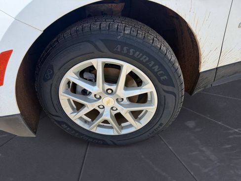 Used 2023 Chevrolet Equinox LT FWD image 11
