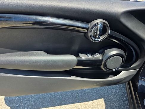 Used 2016 MINI Cooper S FWD image 8