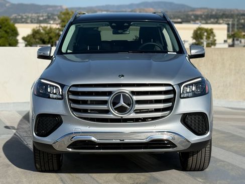 New 2026 Mercedes-Benz GLS 450 4MATIC image 5