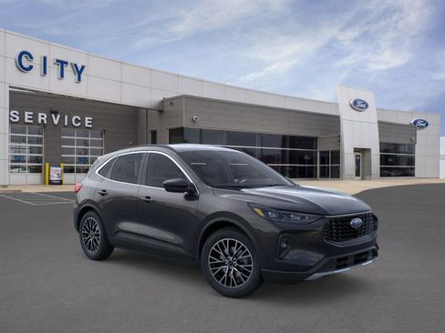 New 2025 Ford Escape SE w/ PHEV Premium Package FWD image 31
