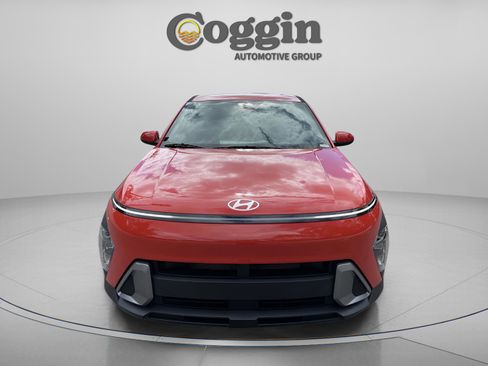 New 2026 Hyundai Kona SE image 9