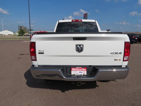 Used 2019 RAM 1500 Classic SLT w/ Luxury Group AWD/4WD image 7