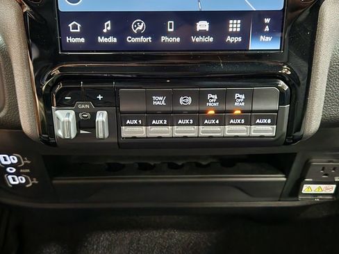 Used 2025 RAM 2500 Tradesman AWD/4WD image 28