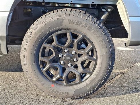 New 2025 Ford F150 XLT w/ Equipment Group 302A MID image 5