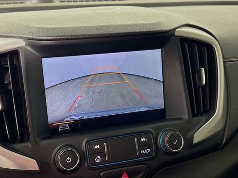 Used 2021 GMC Terrain SLT w/ Elevation Edition image 17