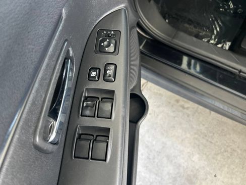 Used 2021 Mitsubishi Outlander Sport ES FWD image 31