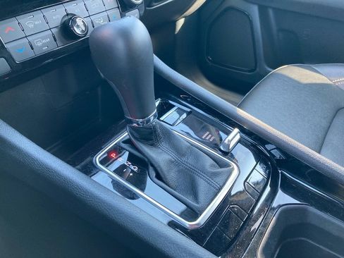 Used 2025 Jeep Compass Limited image 26