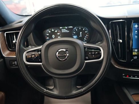 Used 2021 Volvo XC60 T5 Inscription AWD/4WD image 32