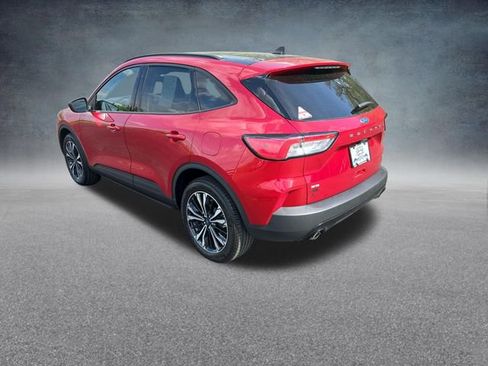 Certified 2021 Ford Escape SE w/ SE Sport Appearance Package AWD/4WD image 5