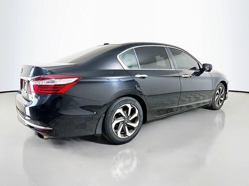 Used 2016 Honda Accord EX image 7