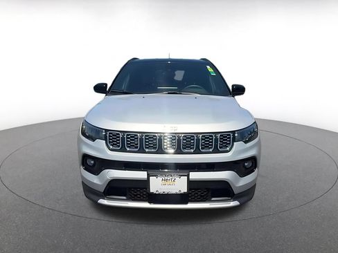 Used 2025 Jeep Compass Limited AWD/4WD image 4