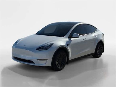 Used 2023 Tesla Model Y Long Range image 8