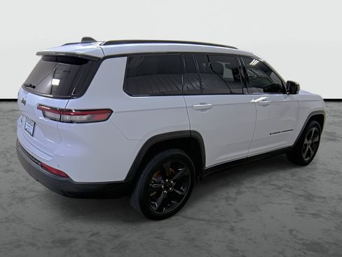 Used 2021 Jeep Grand Cherokee L Laredo AWD/4WD image 4