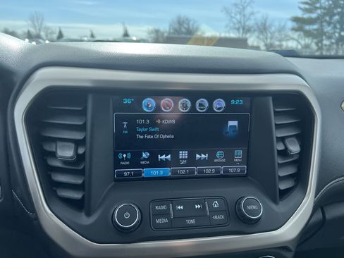 Used 2018 GMC Acadia Denali w/ Technology Package image 22