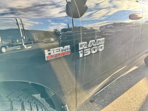 Used 2014 RAM 1500 Express image 32
