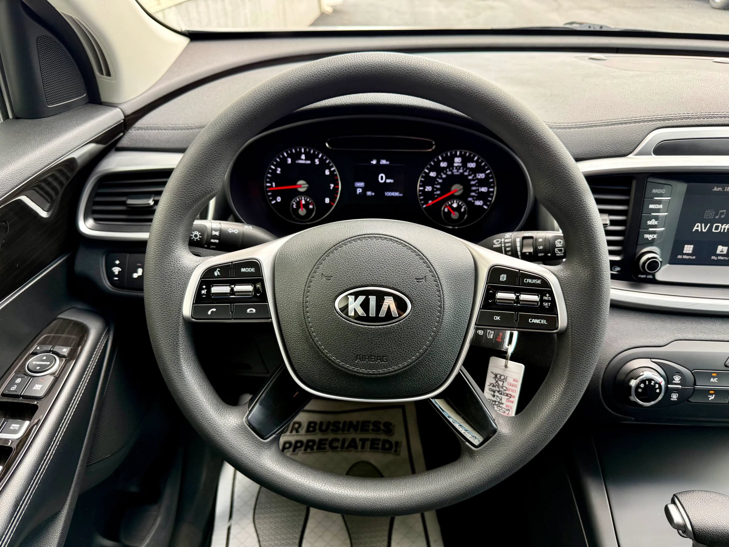 Used 2020 Kia Sorento LX AWD/4WD image 18