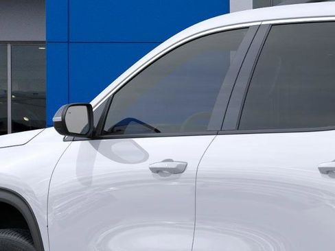 New 2026 Chevrolet Traverse LT w/ LPO, Floor Liner Package image 12