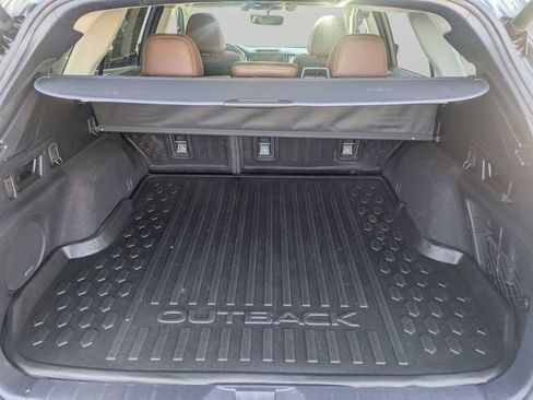 Used 2021 Subaru Outback Touring AWD/4WD image 12