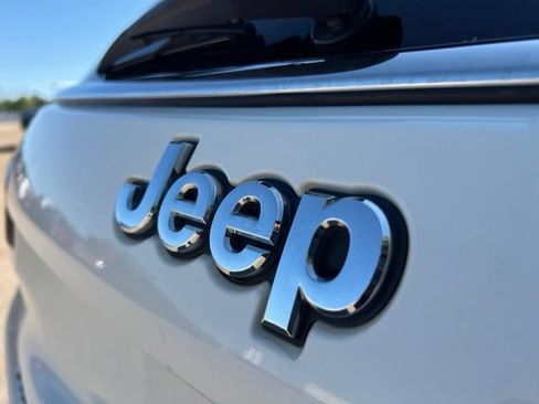Used 2017 Jeep Compass Limited AWD/4WD image 13