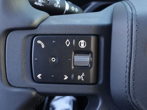 New 2026 Land Rover Defender 110 X AWD/4WD image 21