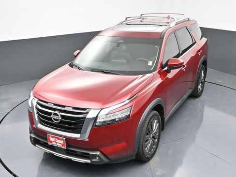 Used 2022 Nissan Pathfinder SL w/ SL Premium Package image 41