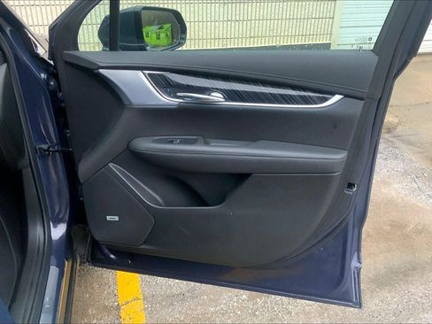 Certified 2025 Cadillac XT6 Premium Luxury image 26