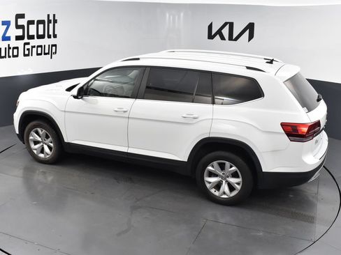 Used 2019 Volkswagen Atlas SE w/ Towing Package FWD image 11