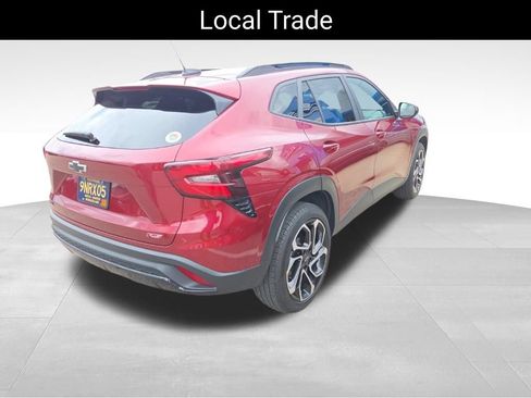 Used 2024 Chevrolet Trax RS w/ Driver Confidence Package FWD image 7
